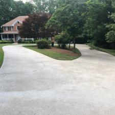 Dirty driveway cleaning in Buford Georgia 0